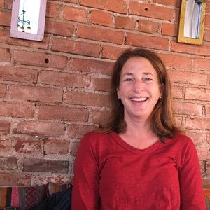 Meet your Posher, Holly